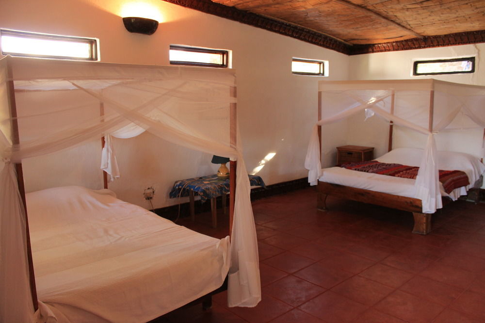 Njaya Lodge Nkhata Bay Екстер'єр фото