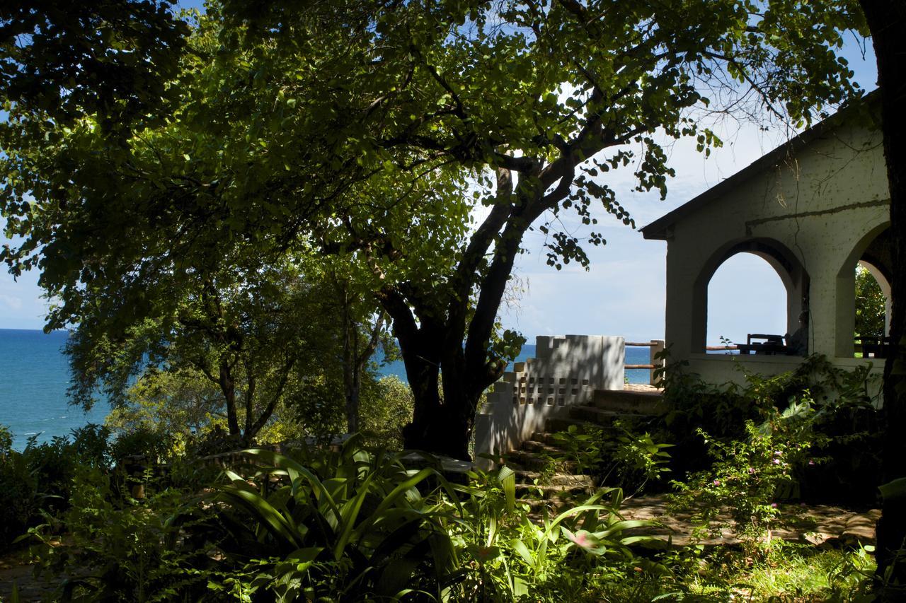 Njaya Lodge Nkhata Bay Екстер'єр фото
