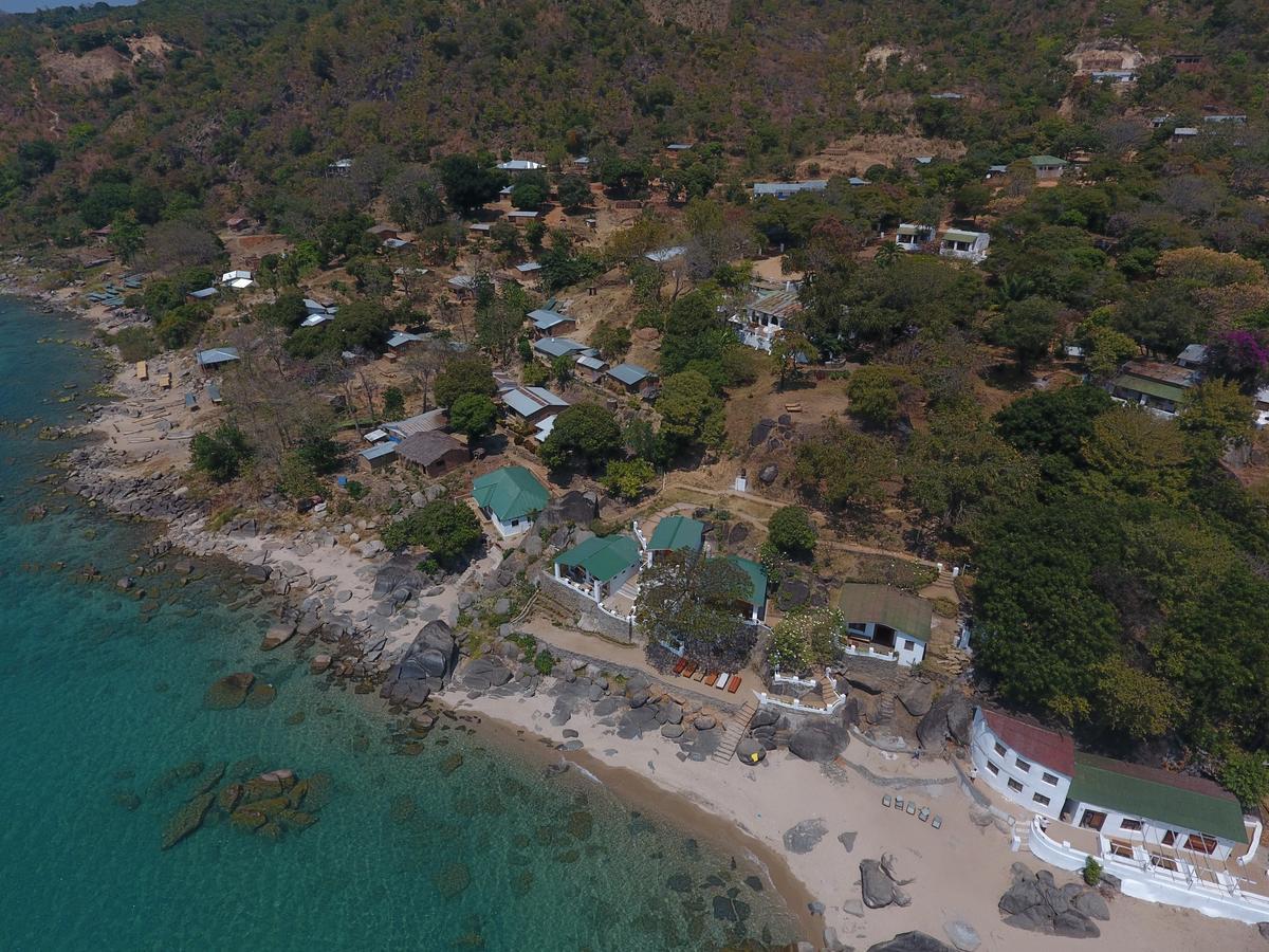 Njaya Lodge Nkhata Bay Екстер'єр фото