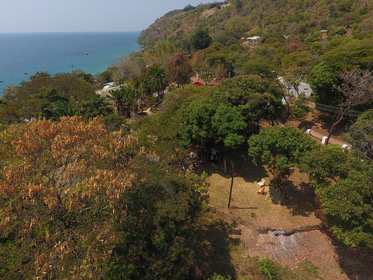Njaya Lodge Nkhata Bay Екстер'єр фото