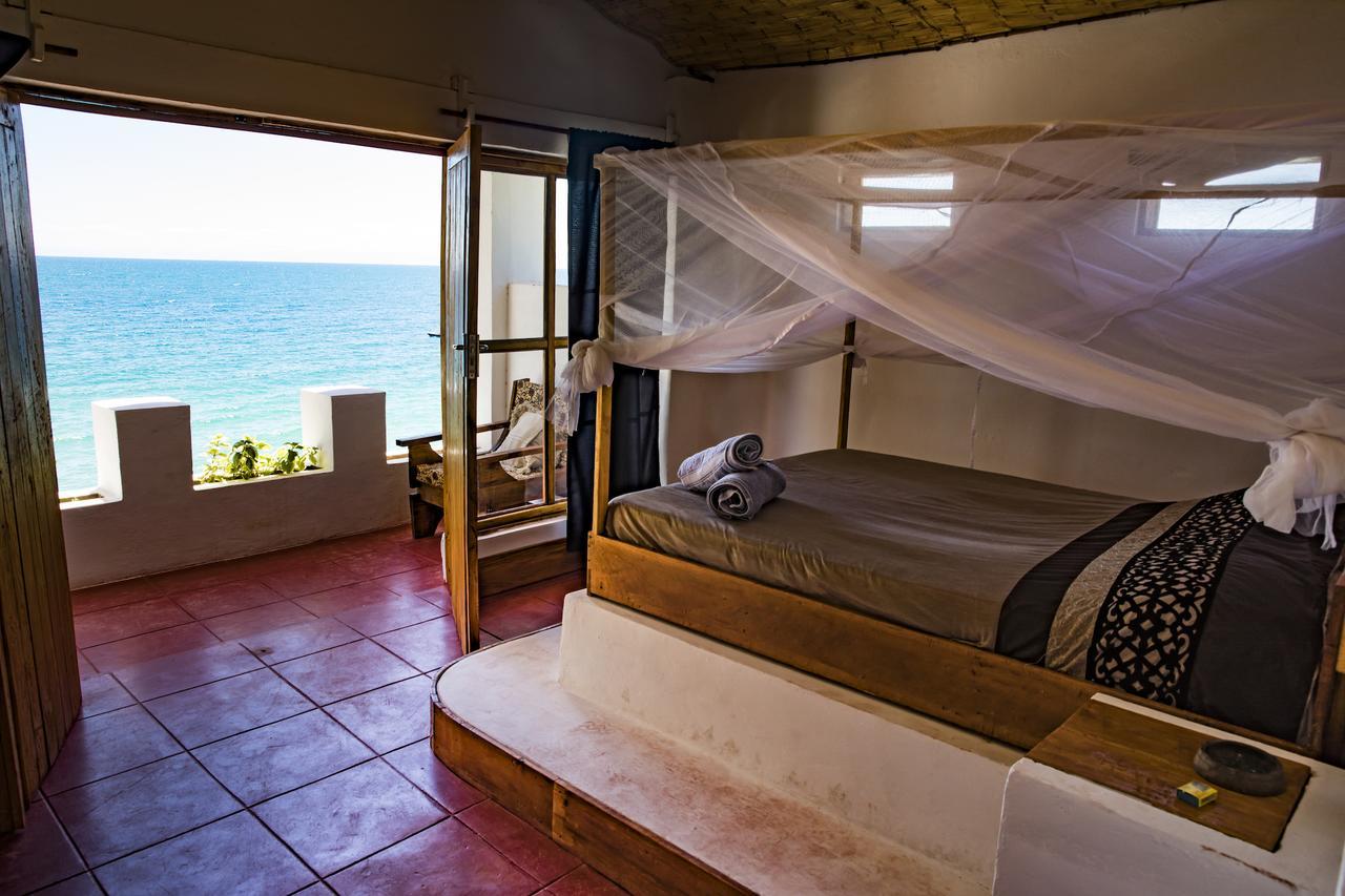 Njaya Lodge Nkhata Bay Екстер'єр фото